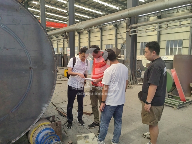 非洲客户到访巩义芭乐视频IOS下载机械考察新型芭乐视频APP在线观看
