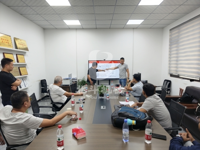 印度客户来验收芭乐视频APP在线观看,确保合作交付